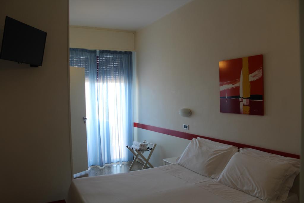 Hotel Universal Senigallia Luaran gambar